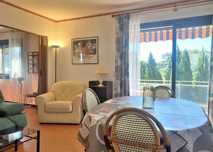 Calme, 4 Couchages, Proche Et Commerces, Terrasse Exposee Sud, Parking Privatif - Fr-1-251-508 Le Lavandou